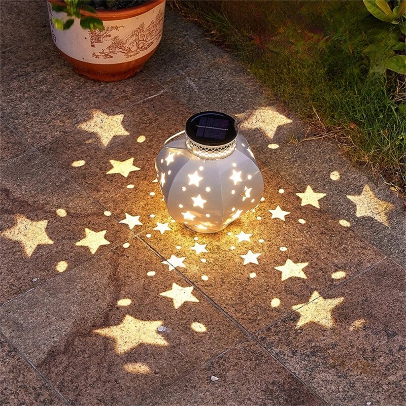 Outdoor Lighting For Backyard - โคมไฟโปรเจคเตอร์รูปดาวสำหรับสวน ไฟโซลาร์แขวนกลางแจ้ง โคมไฟโซลาร์แบบแขวนย้อนยุค พร้อมหูหิ้ว ตกแต่งสวนภายนอก
