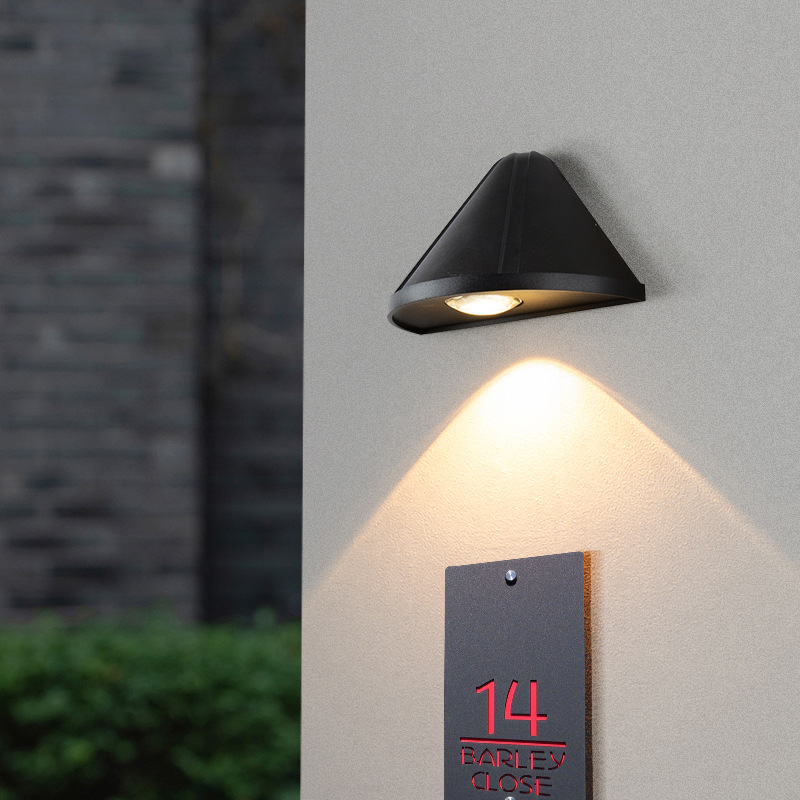 กันน้ําในร่มกลางแจ้งไฟ LED ผนั - Xl Outdoor Lighting บทวิจารณ์และราคา